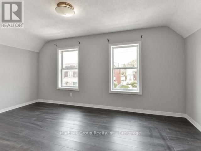 186 SHERMAN AVENUE NORTH Image 13
