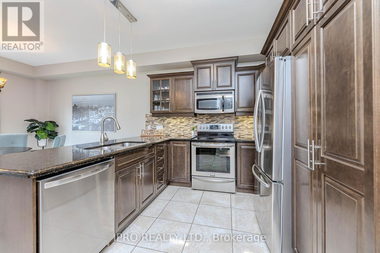 38 ASSISI STREET Image 10