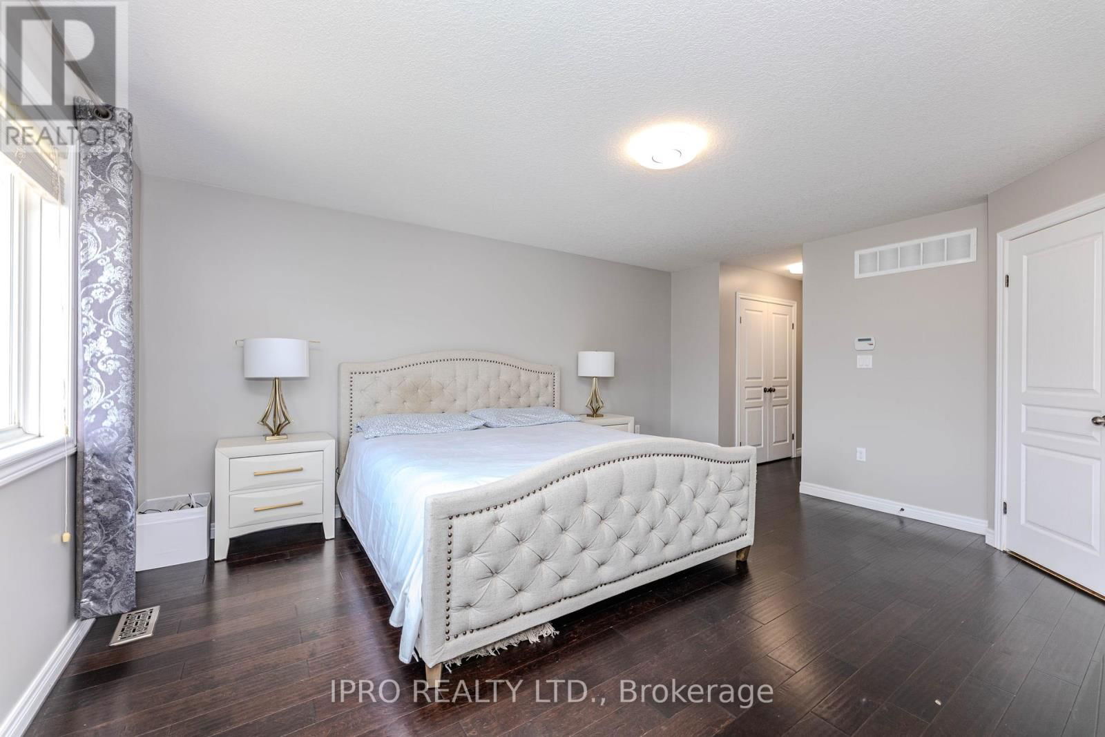 38 ASSISI STREET Image 28