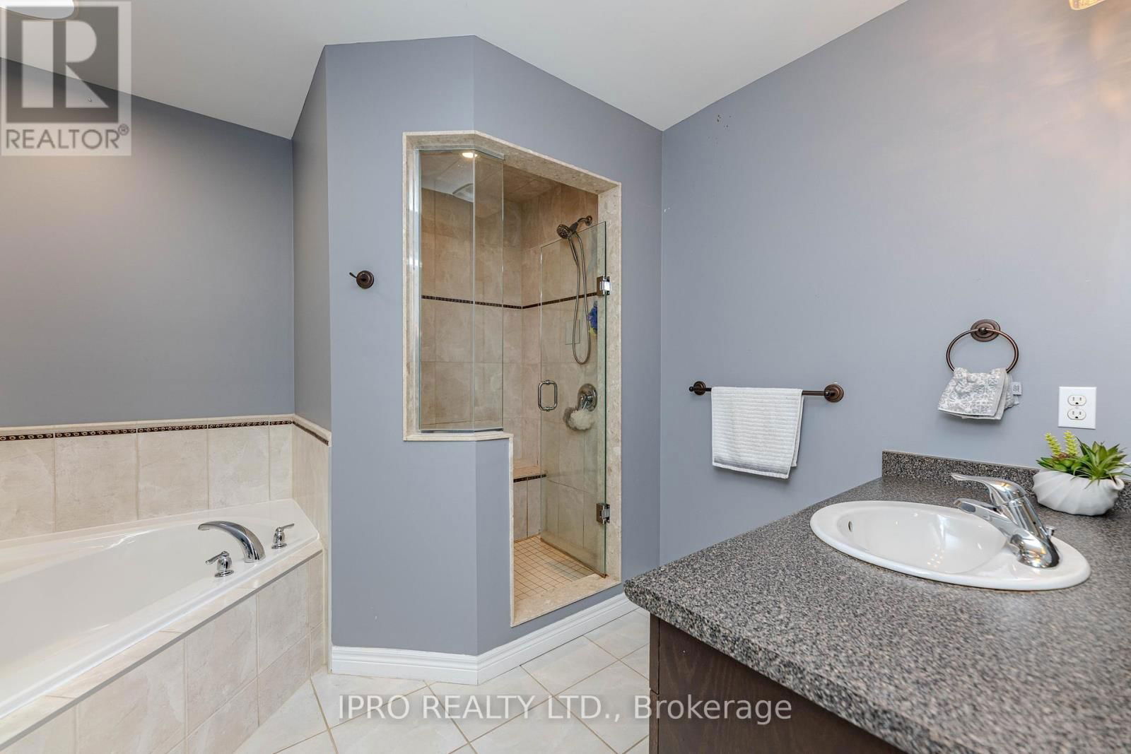 38 ASSISI STREET Image 31