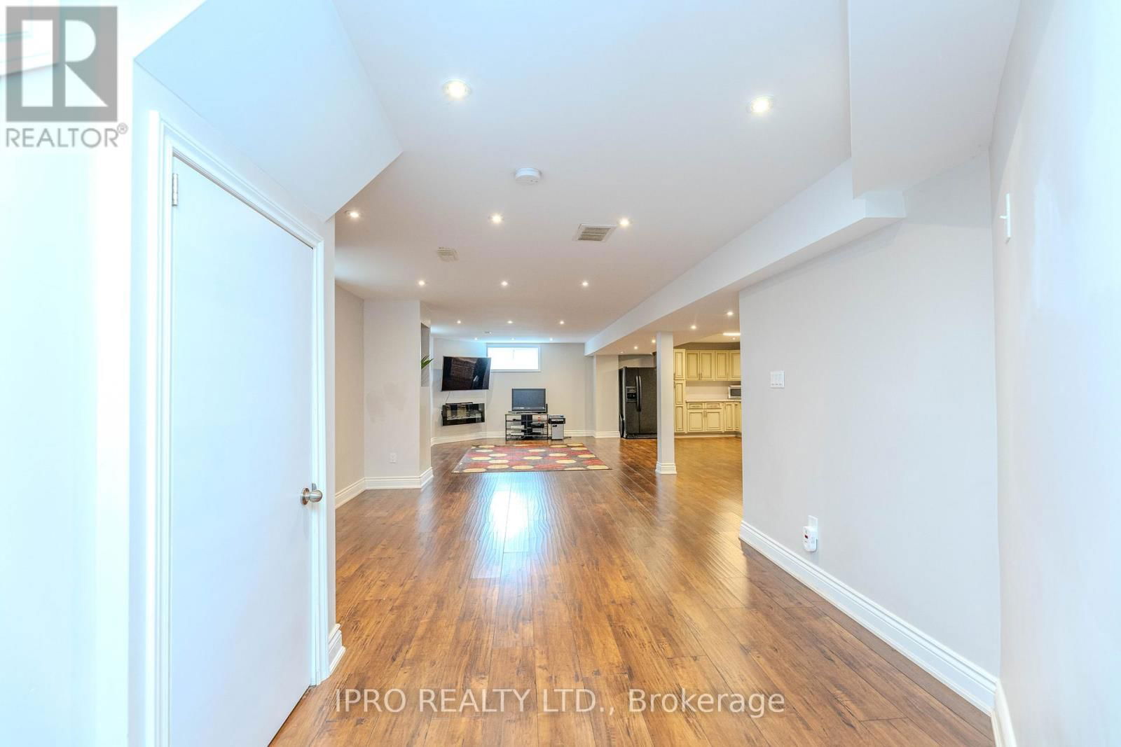 38 ASSISI STREET Image 35
