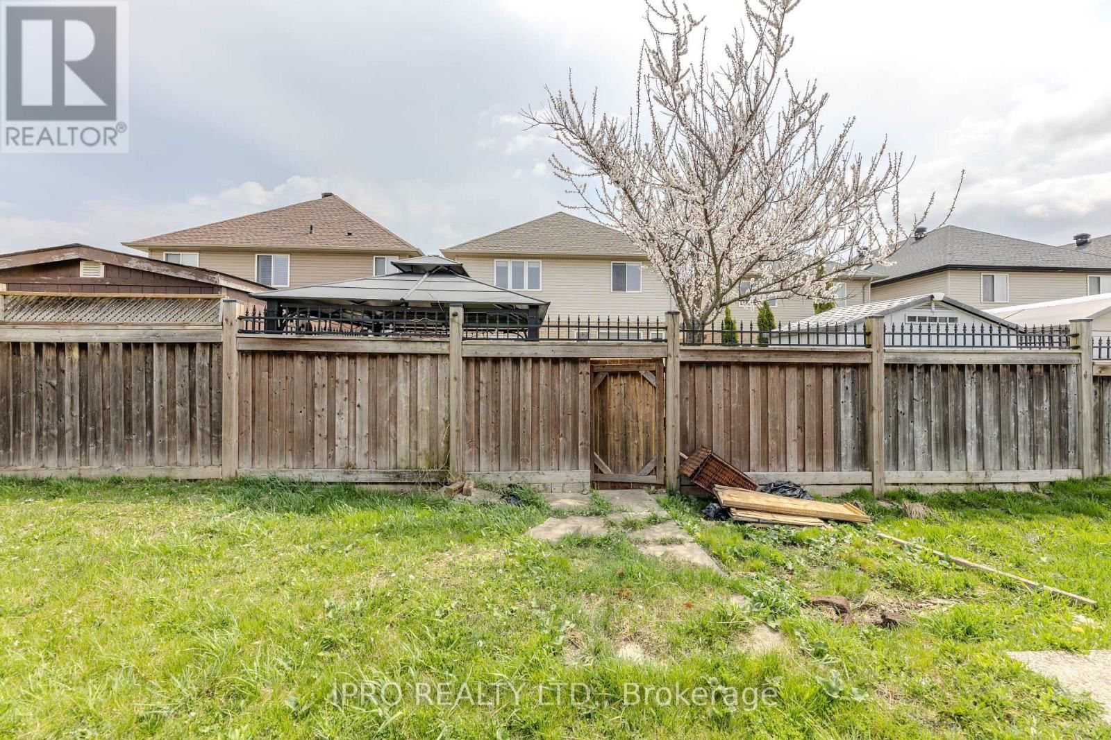 38 ASSISI STREET Image 48