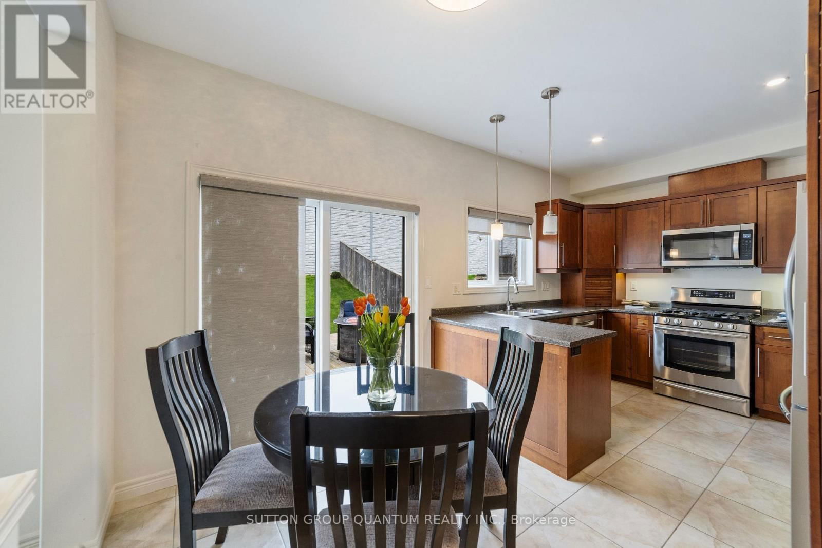 80 LORNE AVENUE Image 12
