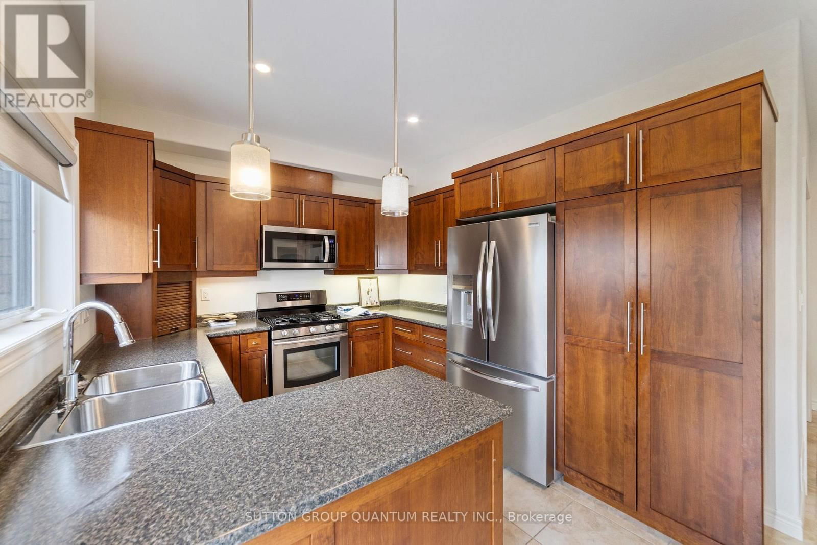 80 LORNE AVENUE Image 14