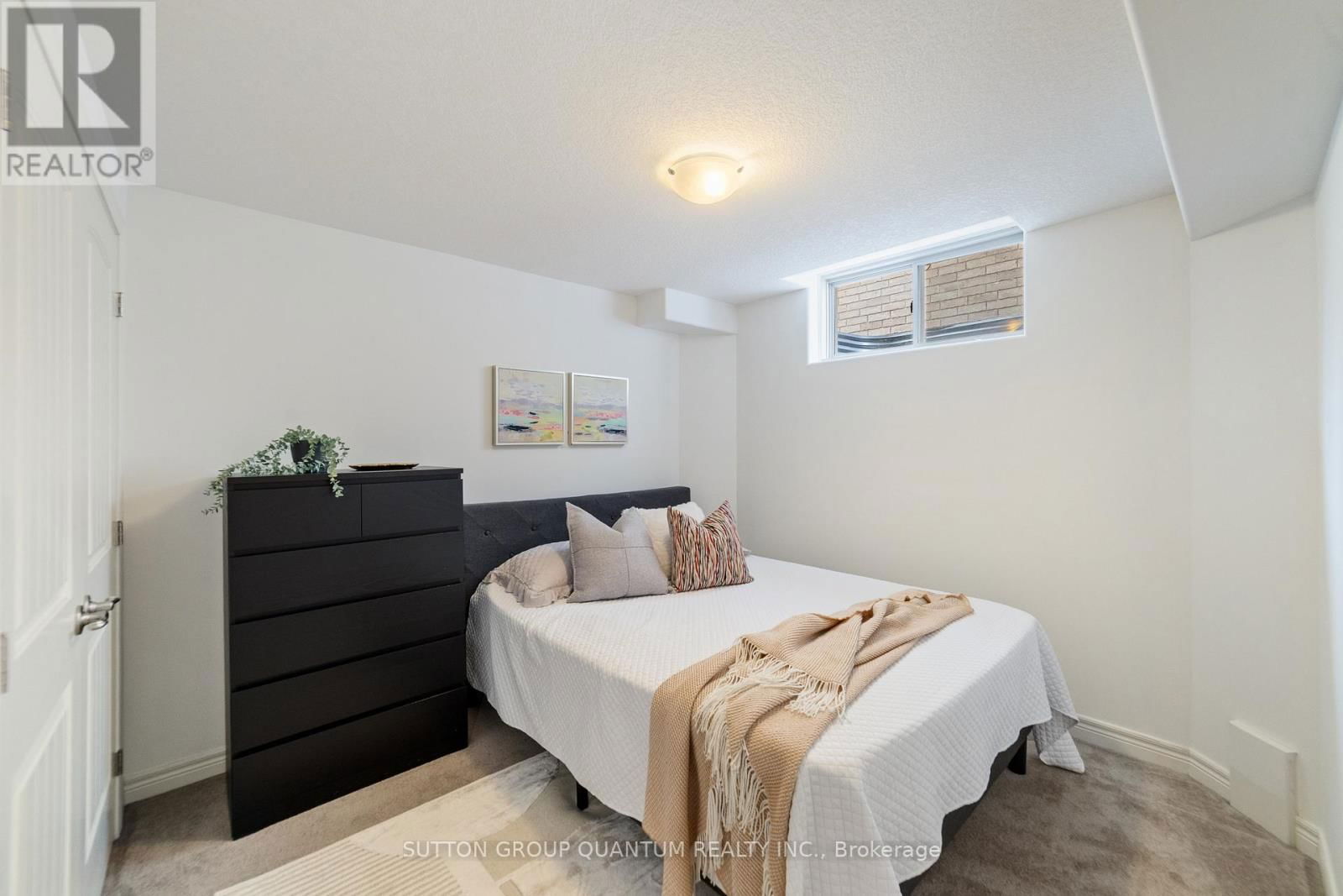 80 LORNE AVENUE Image 30