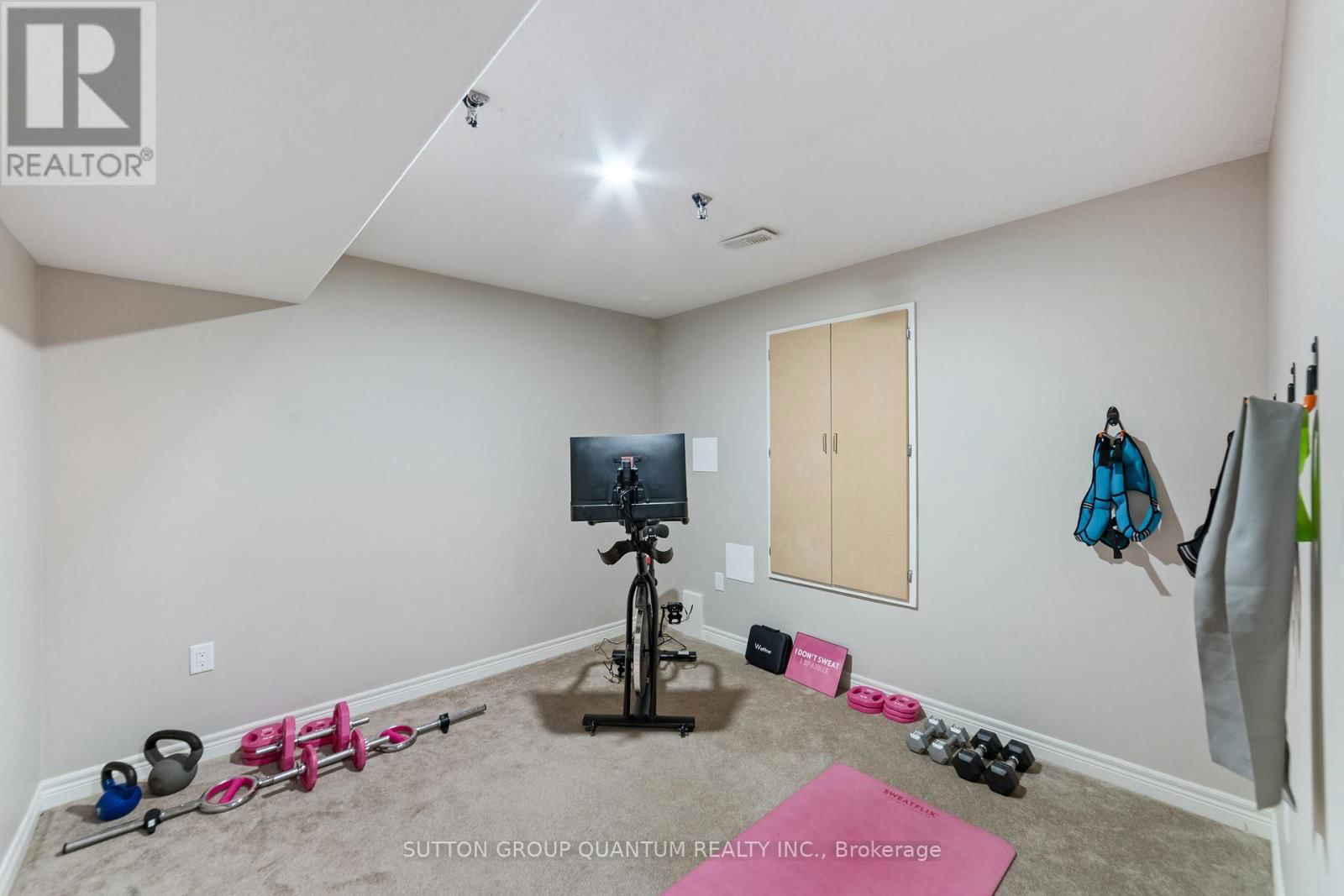 80 LORNE AVENUE Image 32