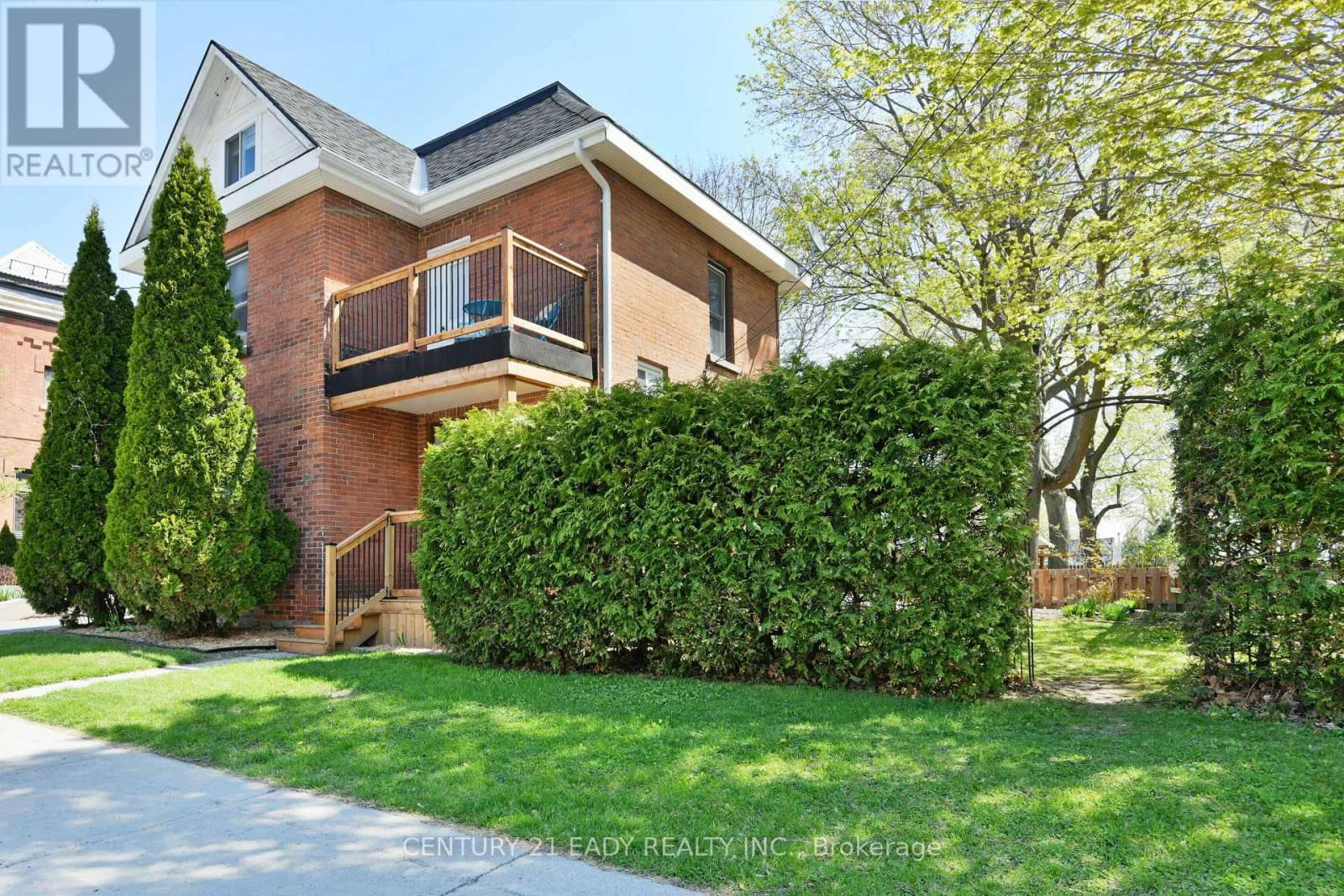 251 JOHN STREET NORTH Image 2