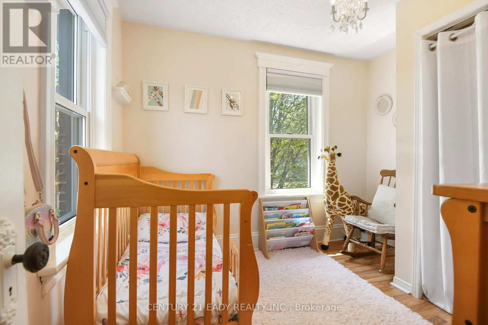 251 JOHN STREET NORTH Image 24