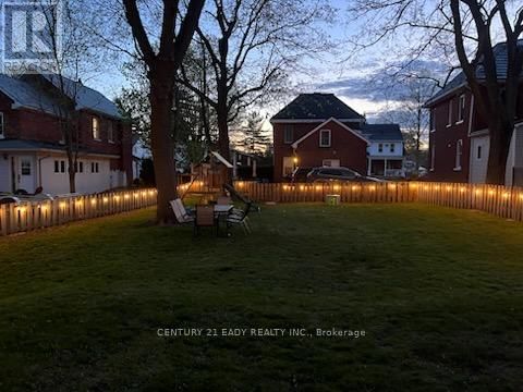 251 JOHN STREET NORTH Image 36
