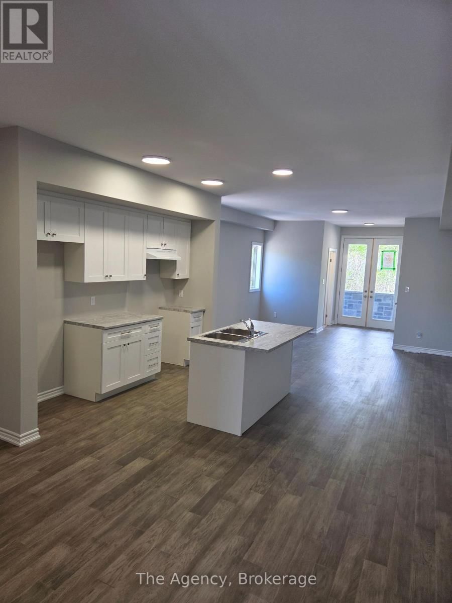 87 SUPERIOR STREET Image 2