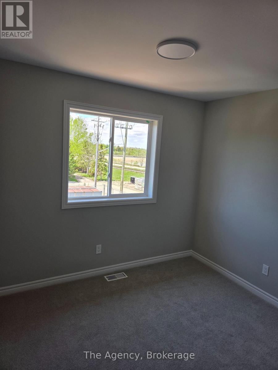 A - 83 SUPERIOR STREET Image 11