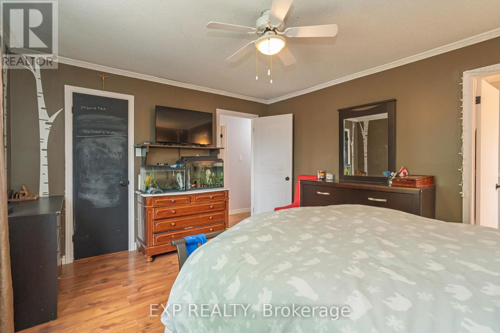 6453 VISENEAU DRIVE Image 10