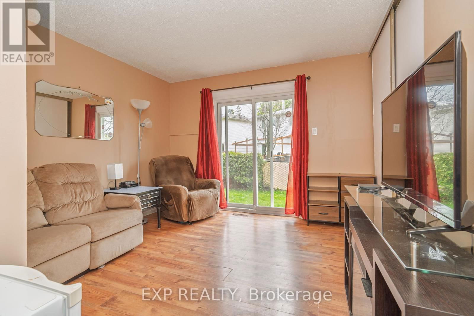 6453 VISENEAU DRIVE Image 15