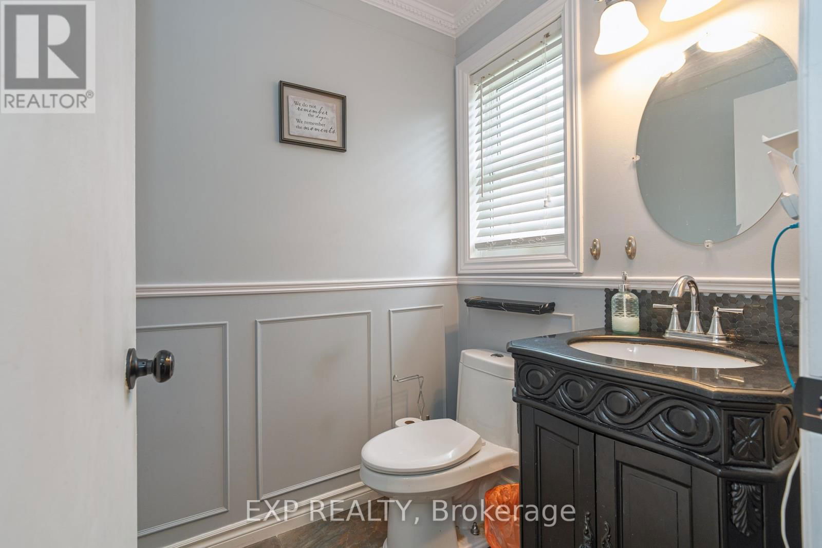 6453 VISENEAU DRIVE Image 17