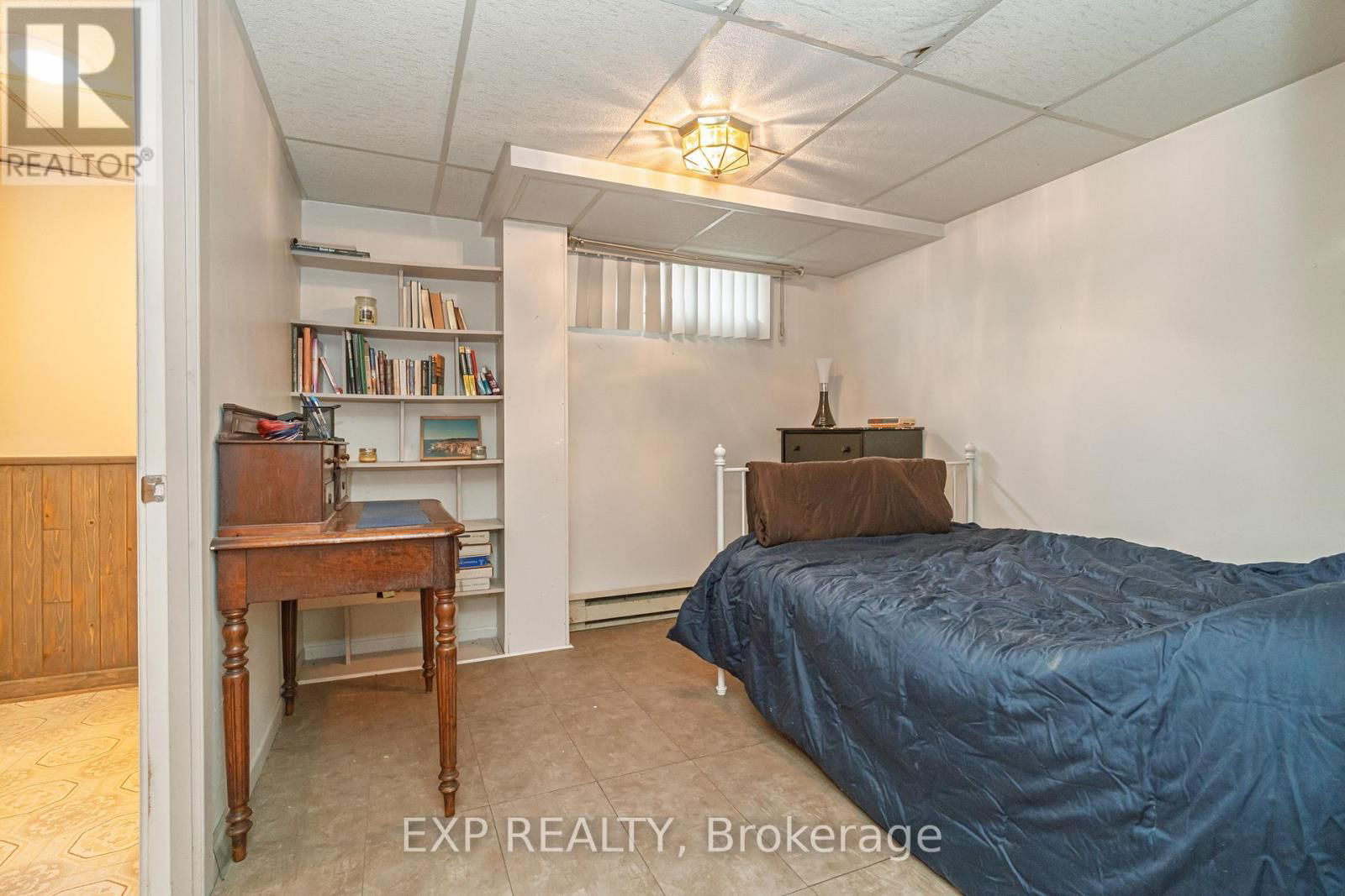 6453 VISENEAU DRIVE Image 20