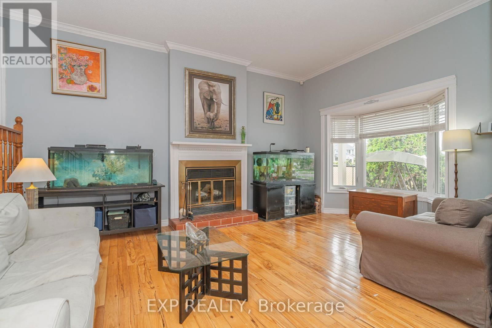 6453 VISENEAU DRIVE Image 3
