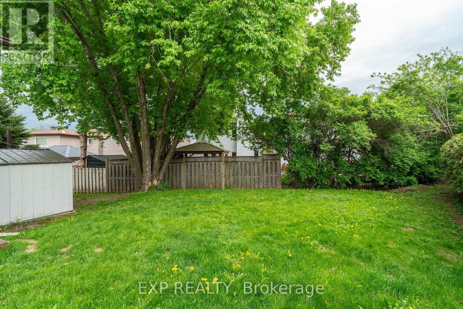 6453 VISENEAU DRIVE Image 31