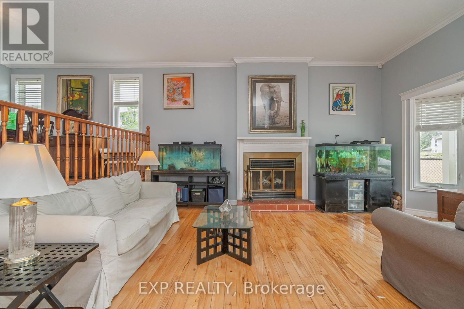 6453 VISENEAU DRIVE Image 4