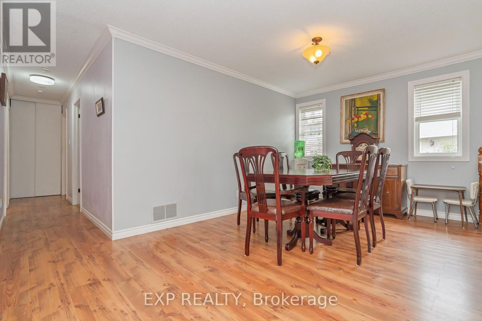 6453 VISENEAU DRIVE Image 6