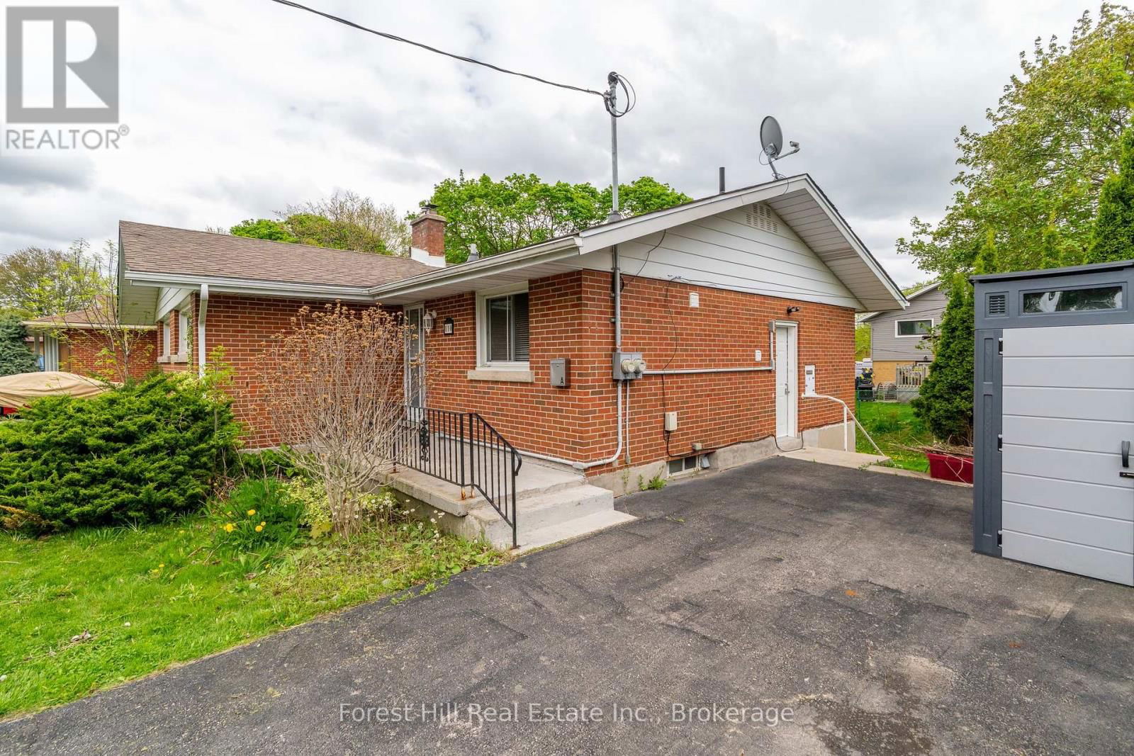 110 STONYBROOK DRIVE Image 4