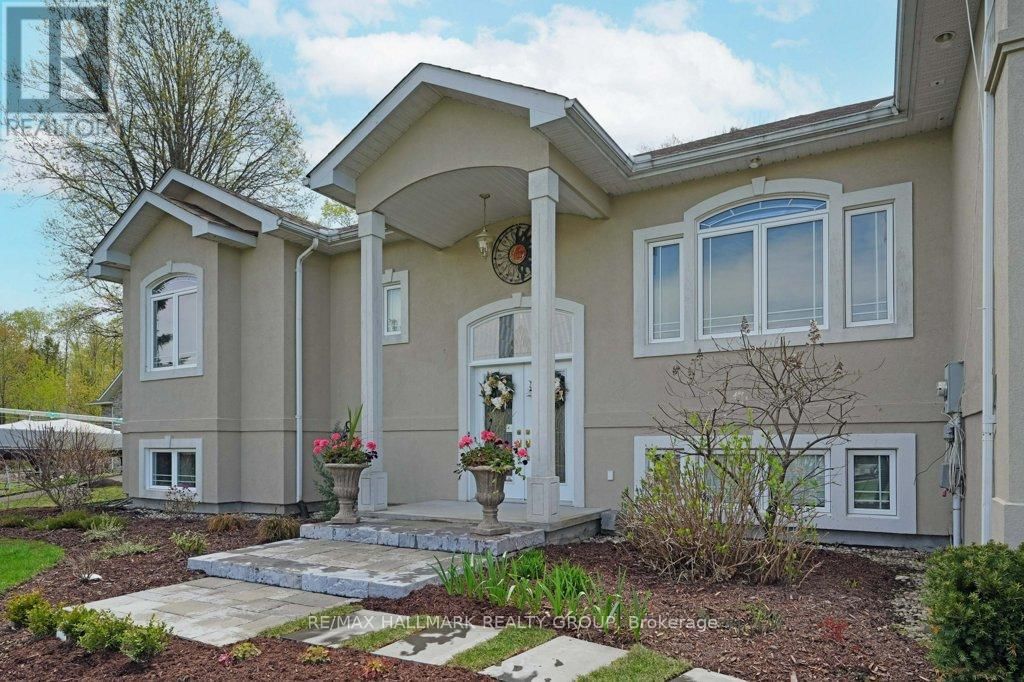 2680 PIERRETTE DRIVE Image 2