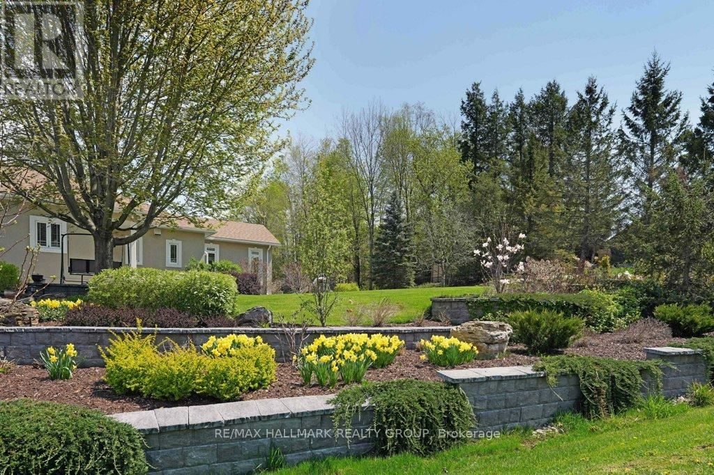 2680 PIERRETTE DRIVE Image 39