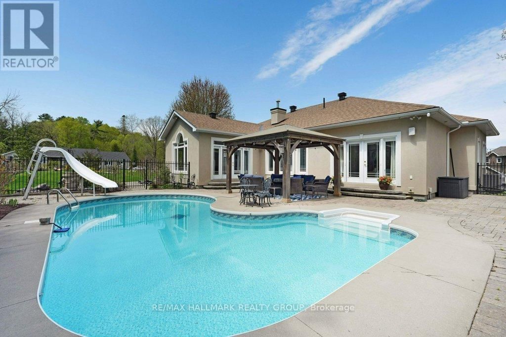 2680 PIERRETTE DRIVE Image 43