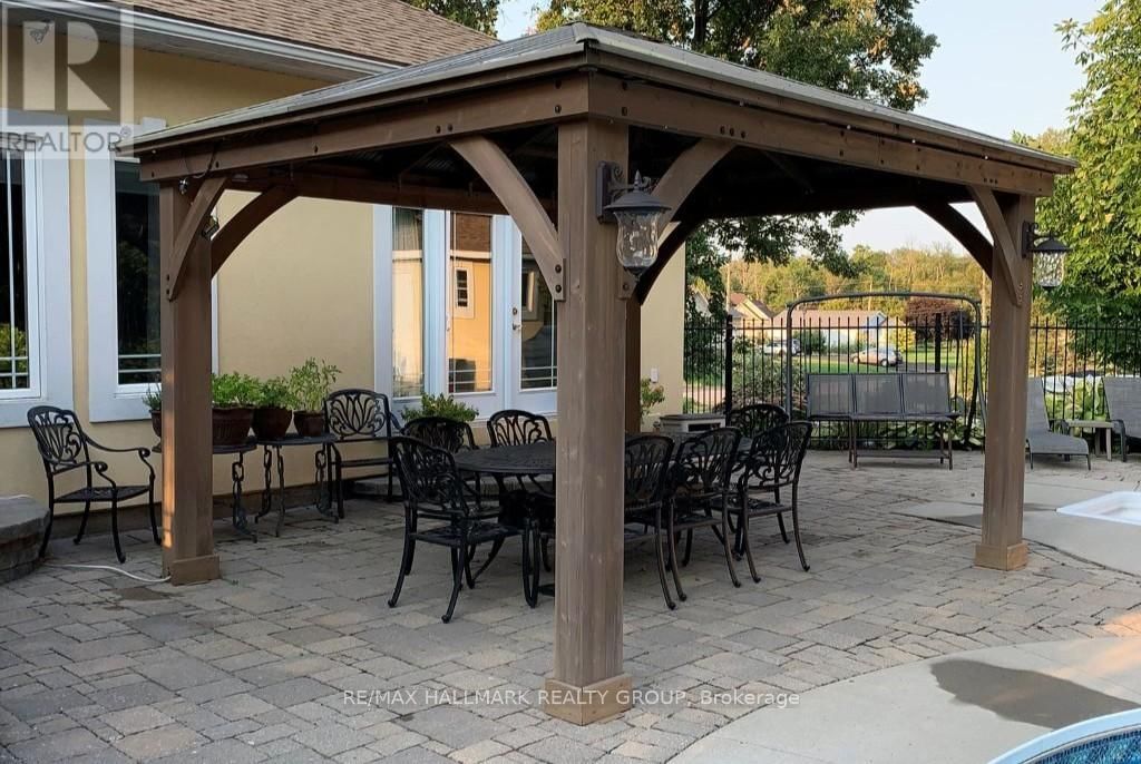 2680 PIERRETTE DRIVE Image 46