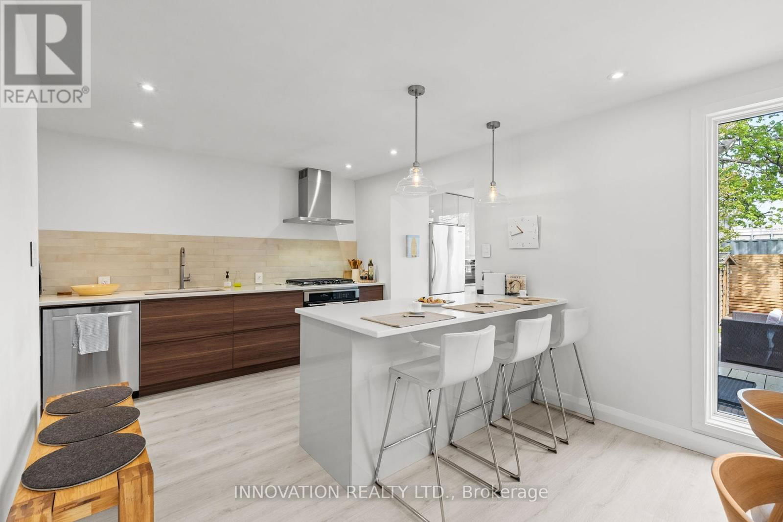 53 ROSEBERY AVENUE NORTH Image 10