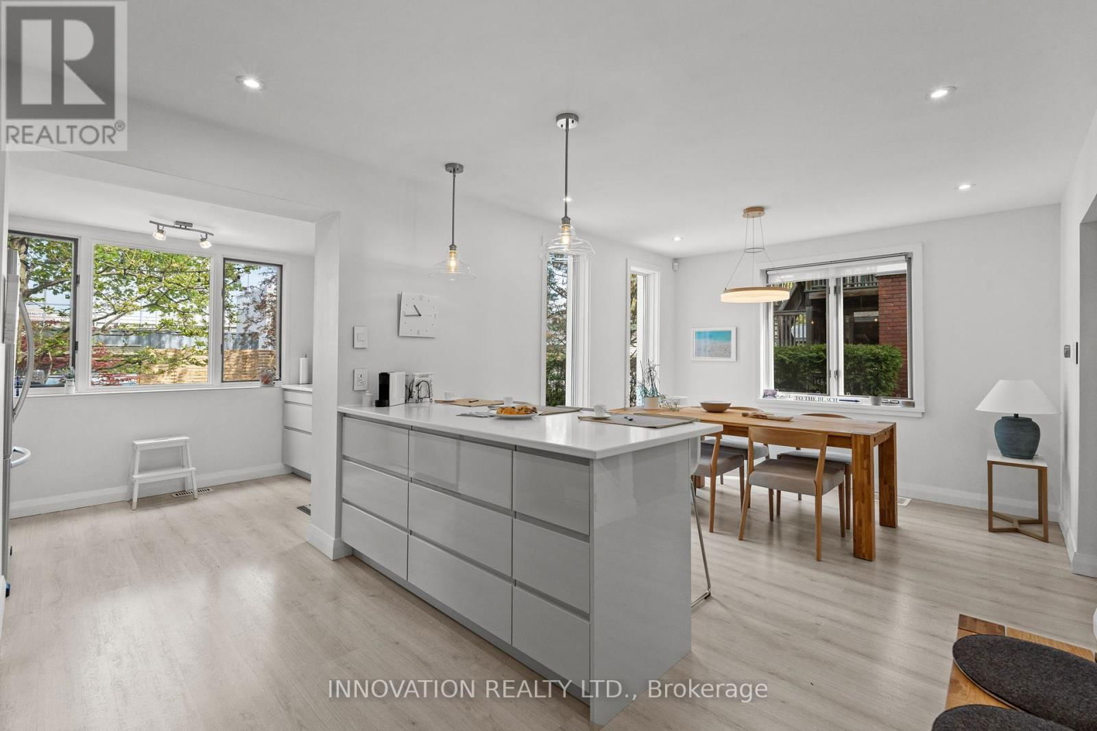 53 ROSEBERY AVENUE NORTH Image 12