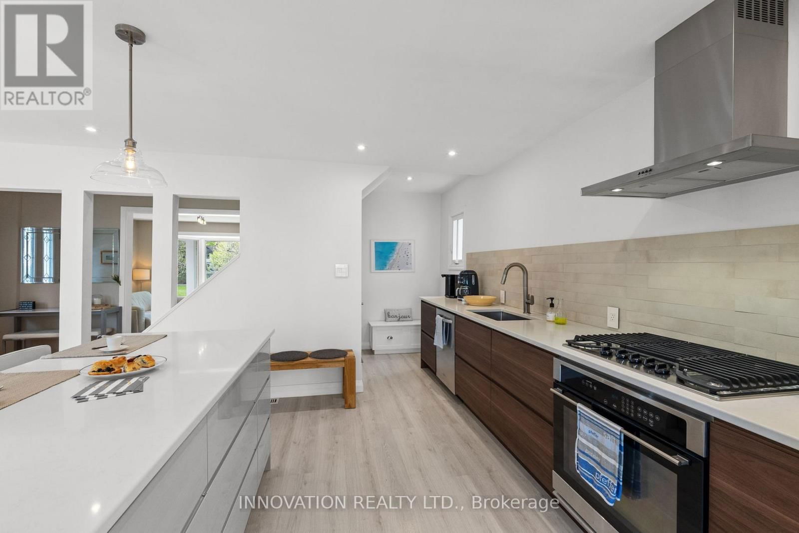 53 ROSEBERY AVENUE NORTH Image 15