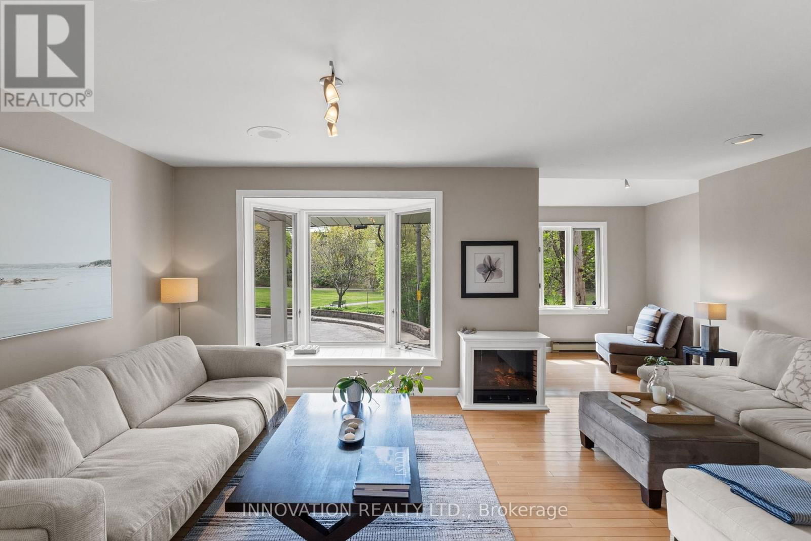 53 ROSEBERY AVENUE NORTH Image 16