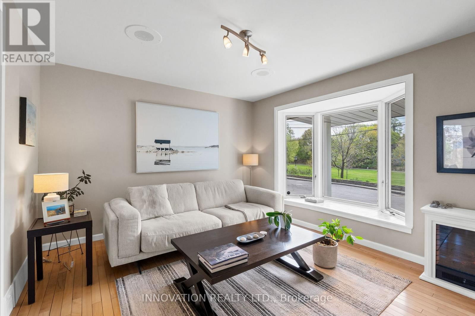 53 ROSEBERY AVENUE NORTH Image 18