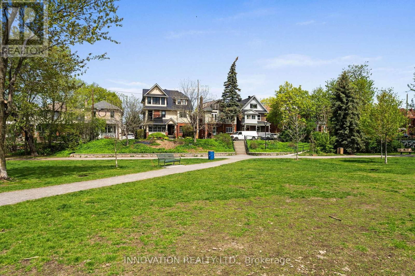 53 ROSEBERY AVENUE NORTH Image 37