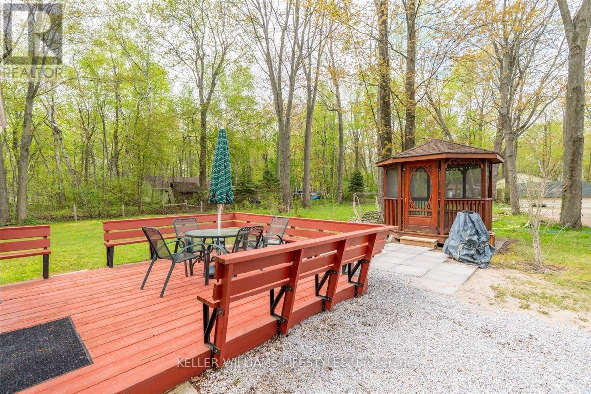 6085 DANBEA LANE Image 25