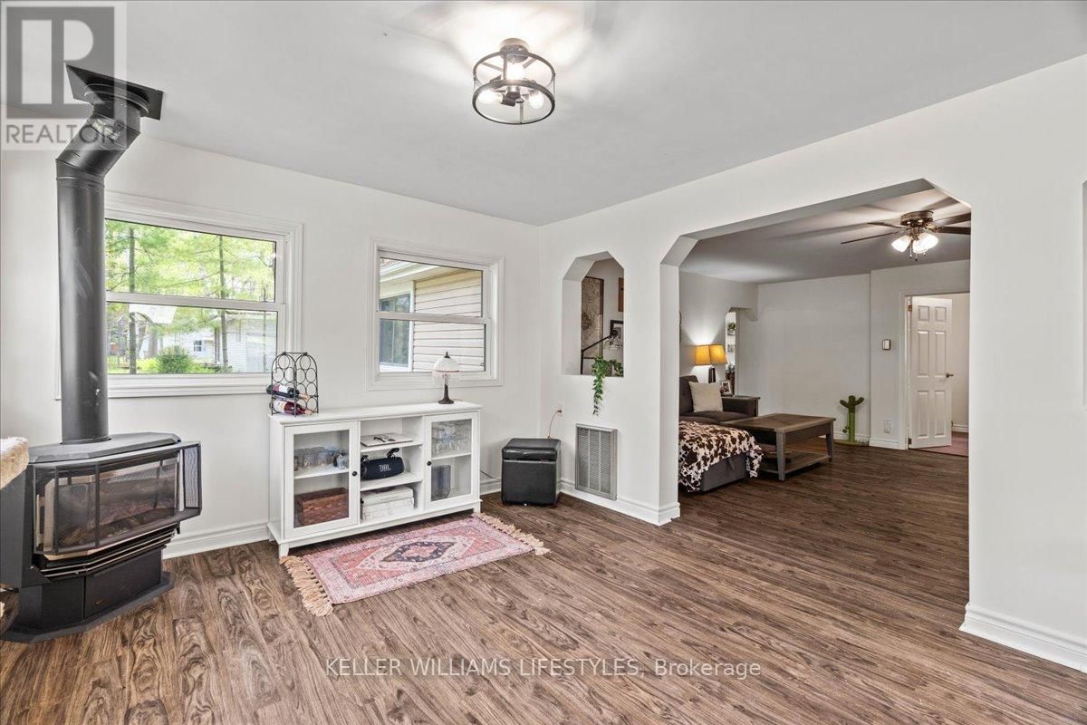 6085 DANBEA LANE Image 5