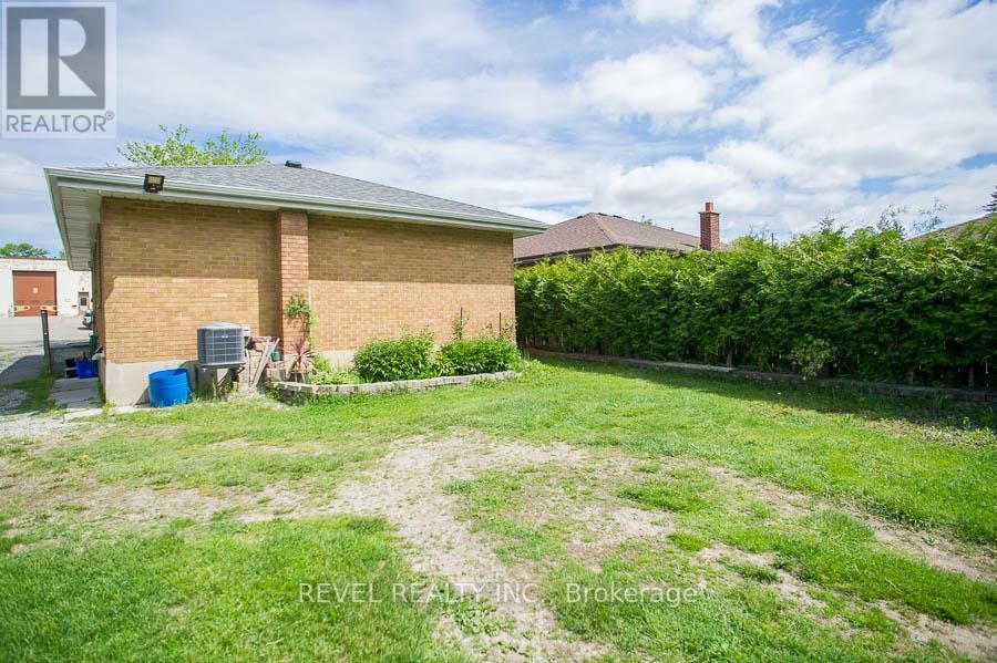 120 HENRY STREET Image 20