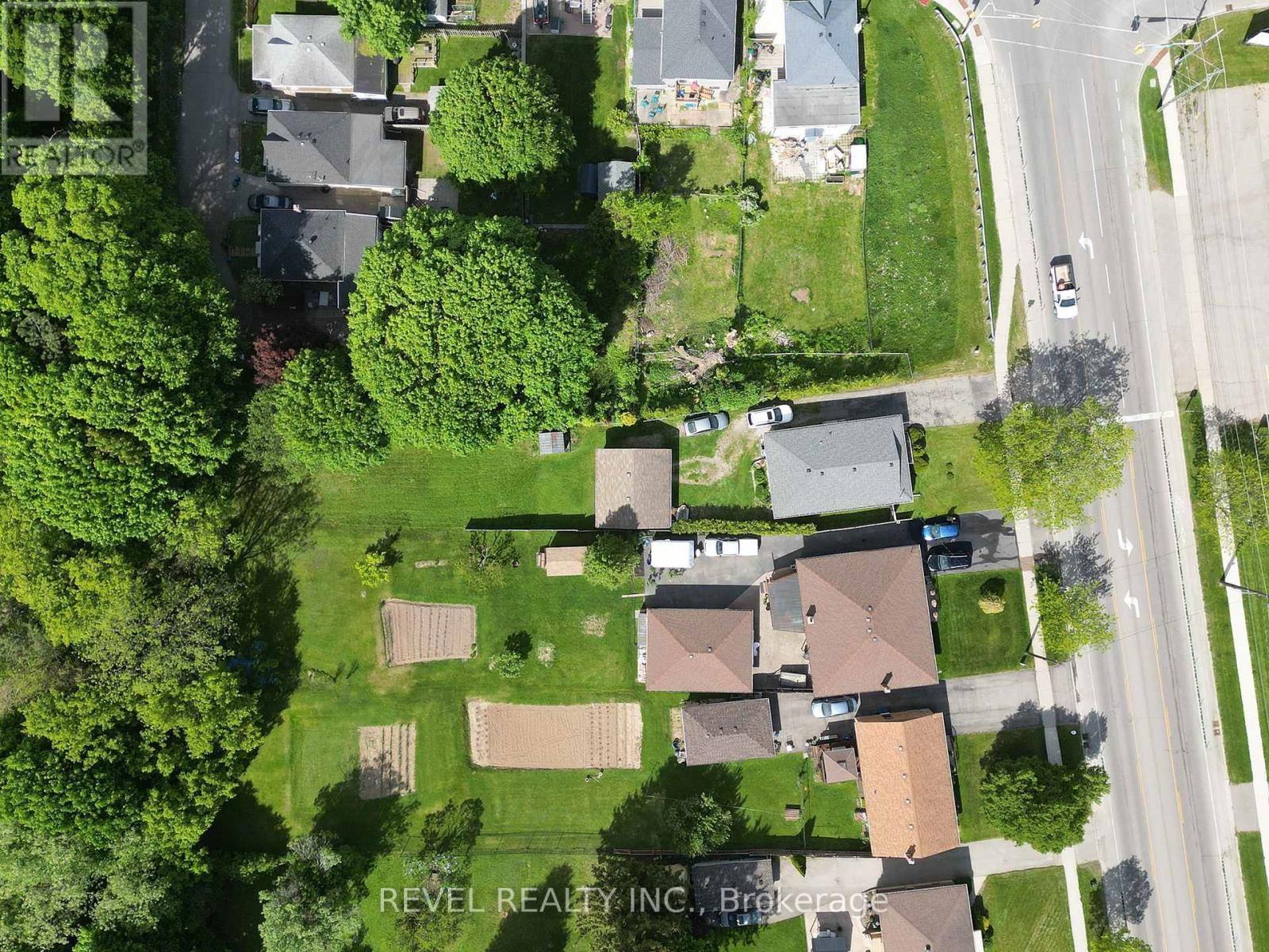 120 HENRY STREET Image 25