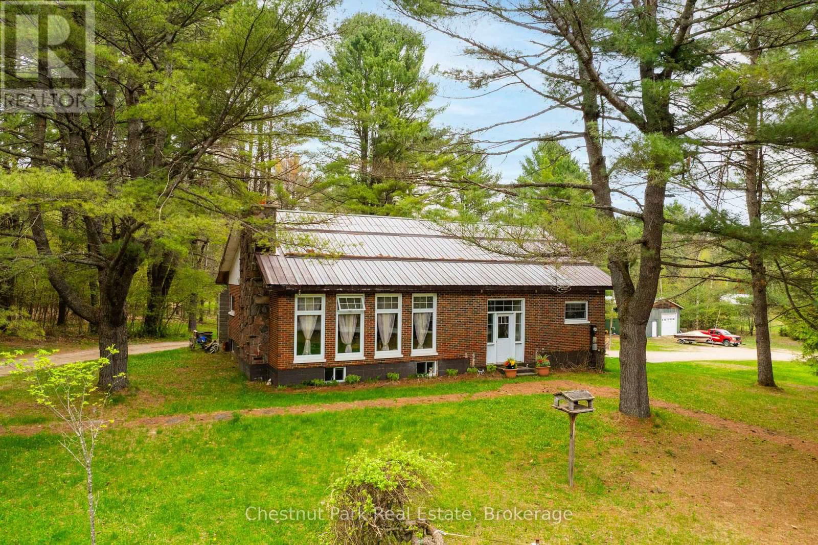 1258 RAVENSCLIFFE ROAD Image 1