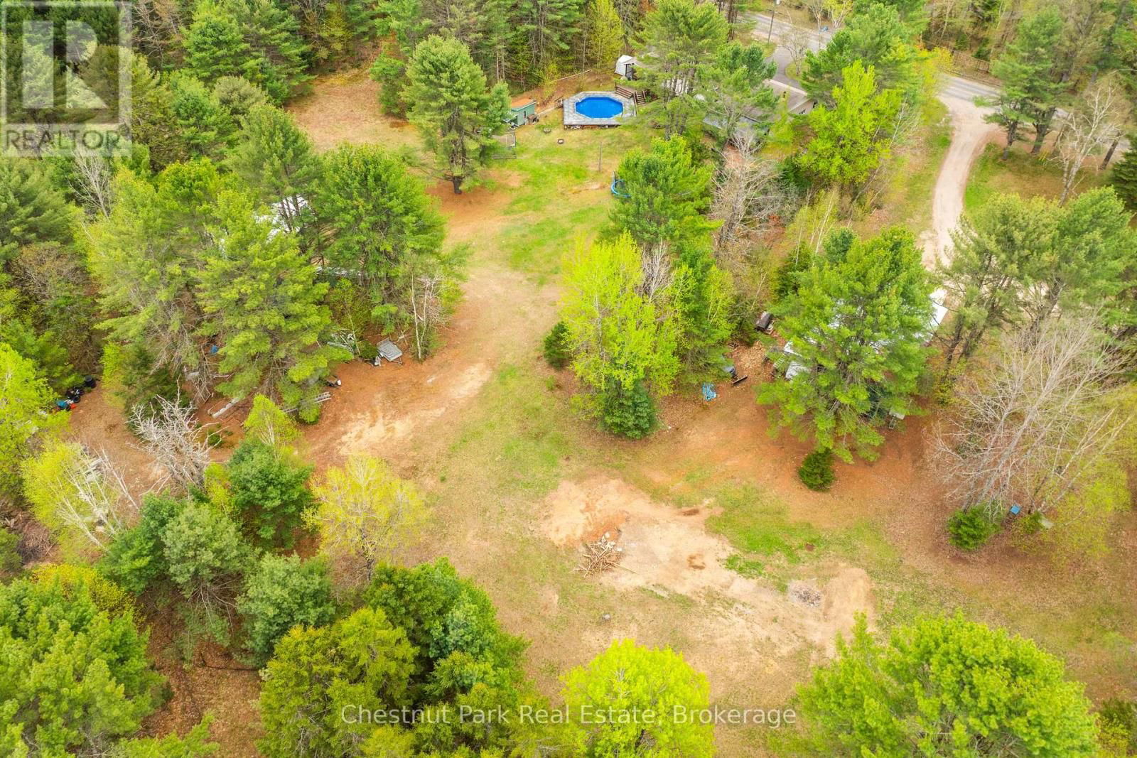 1258 RAVENSCLIFFE ROAD Image 18