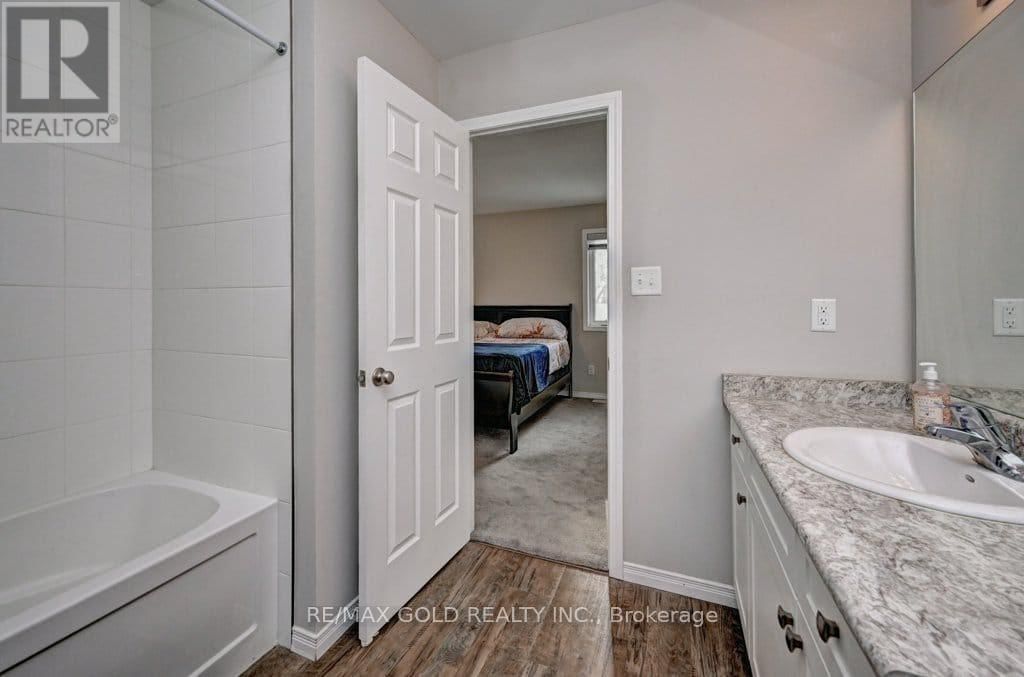 35 - 50 PINNACLE DRIVE Image 20