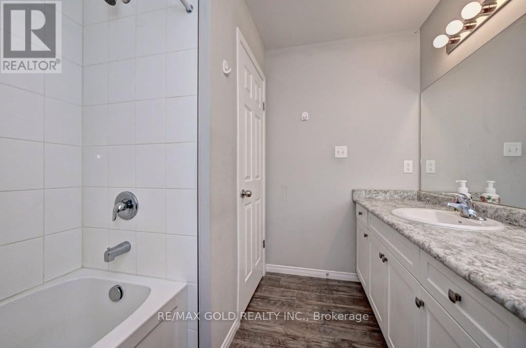 35 - 50 PINNACLE DRIVE Image 22