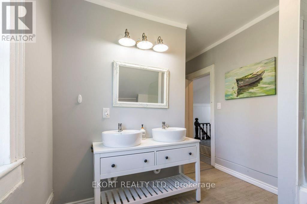 86B HERCHIMER AVENUE Image 18