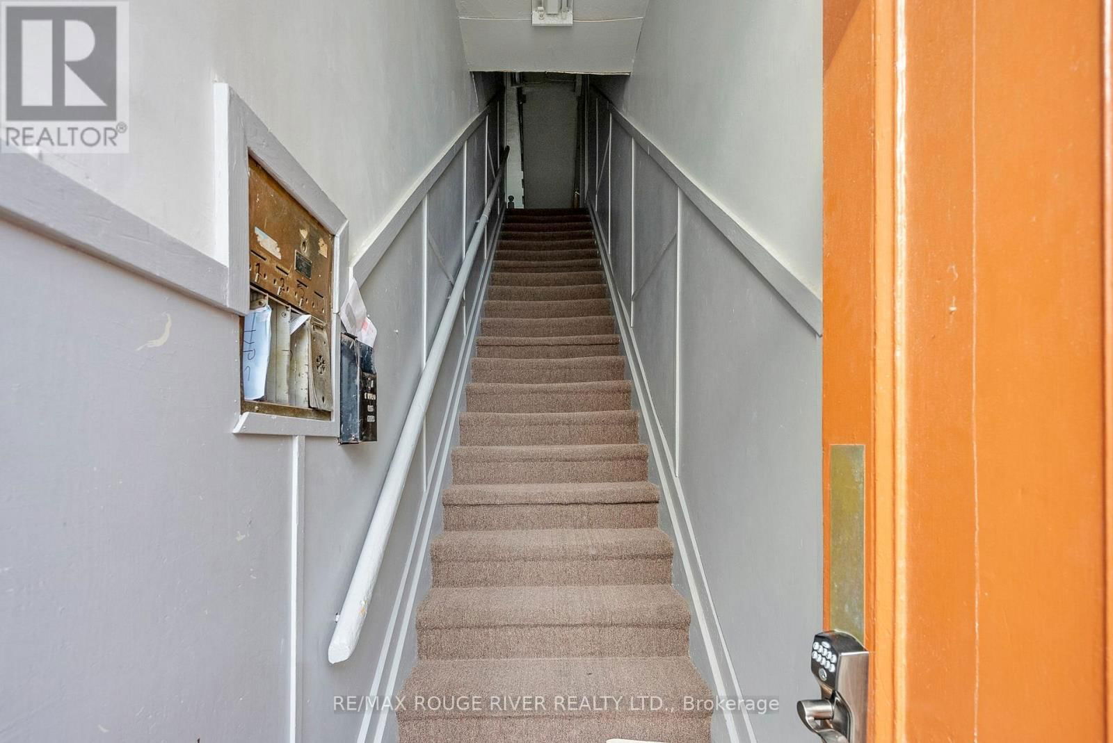 82 WALTON STREET Image 10
