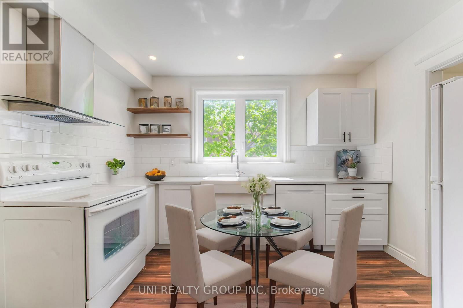 251 MARGARET AVENUE Image 8