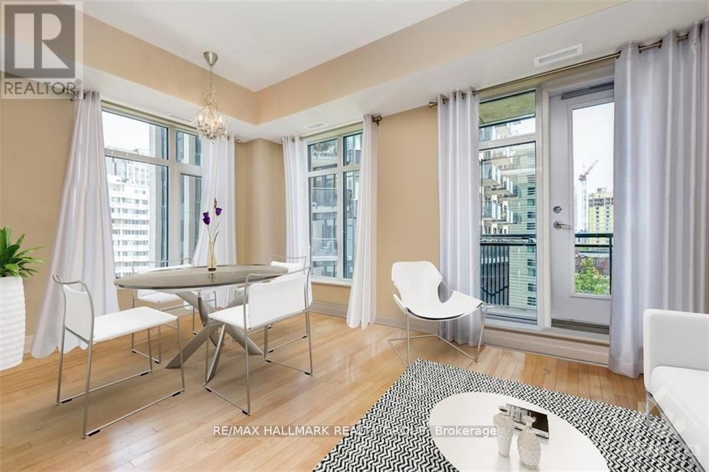 608 - 245 KENT STREET Image 8