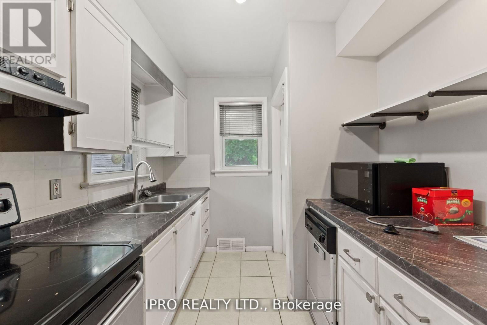 2504 ASKIN AVENUE Image 16