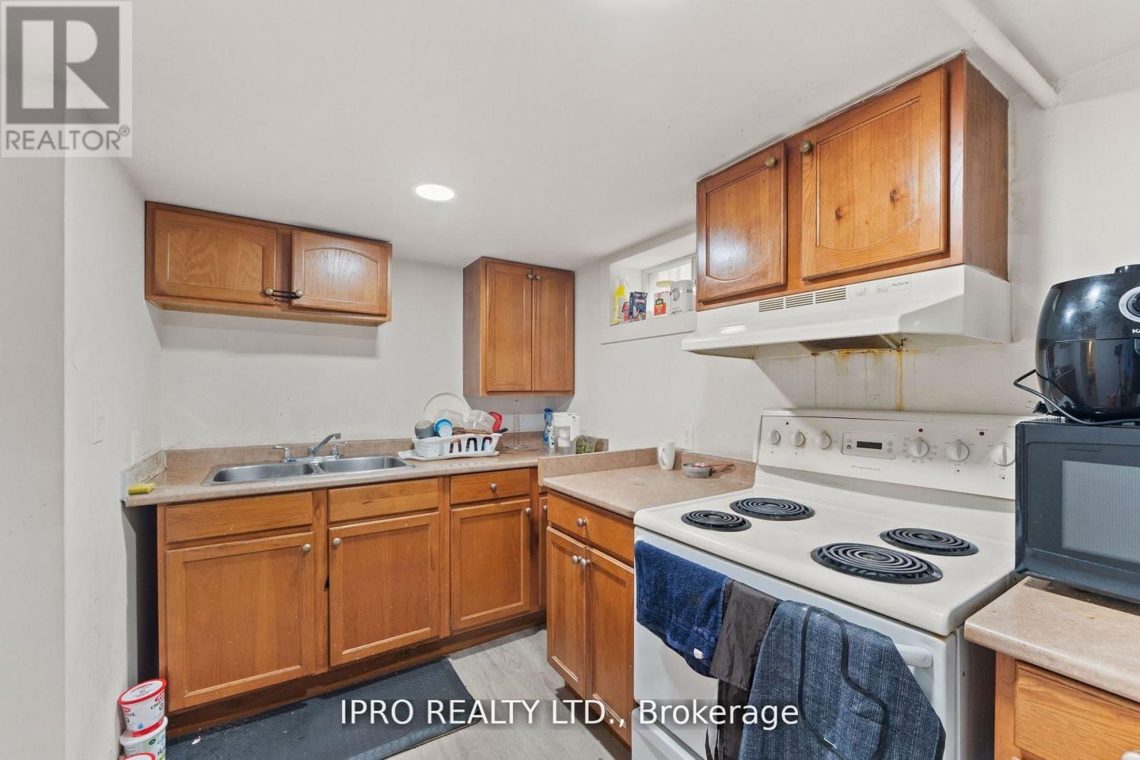 2504 ASKIN AVENUE Image 29