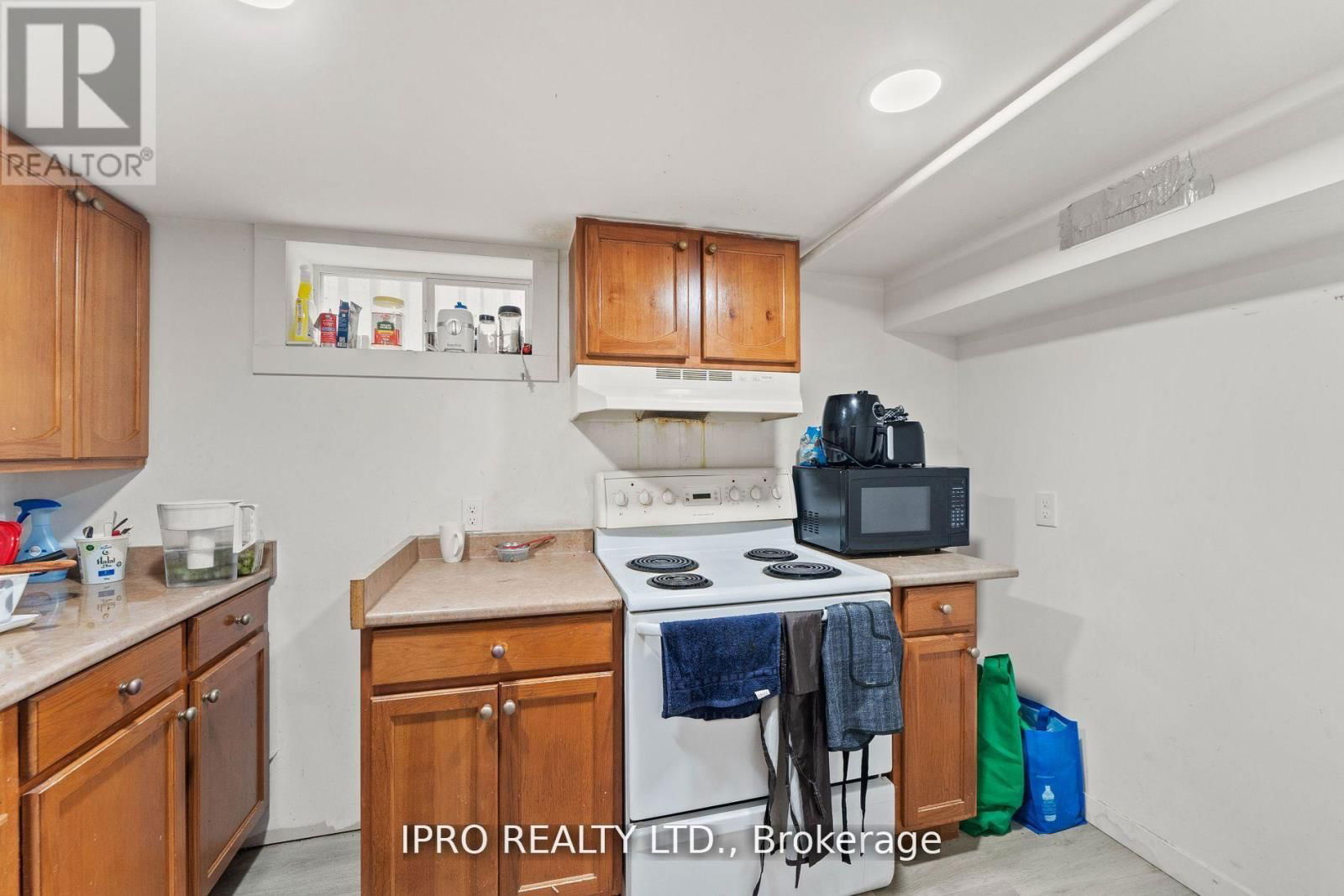 2504 ASKIN AVENUE Image 30