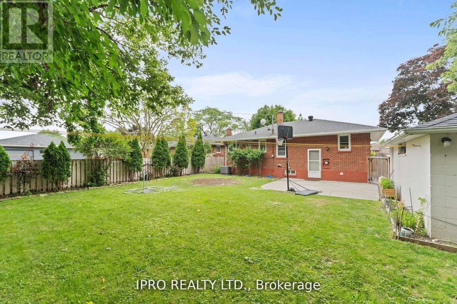 2504 ASKIN AVENUE Image 37